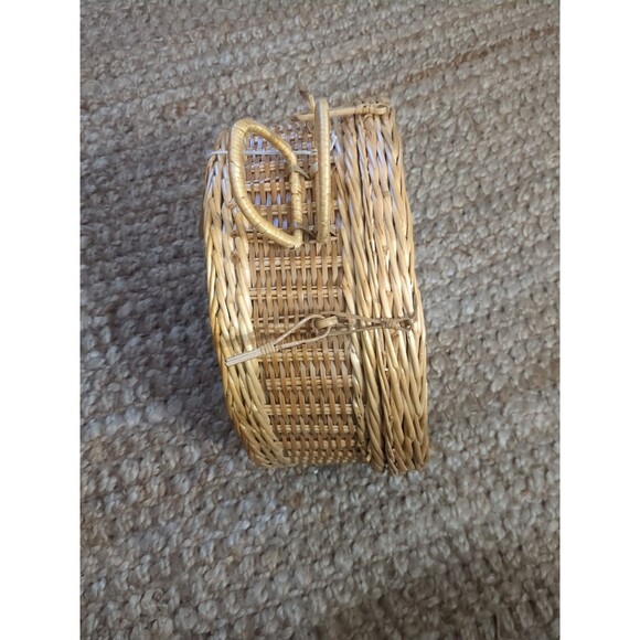 Vintage Purse, Straw Wicker  Basket Shell Bath Storage Gift Basket - Picture 5 of 8